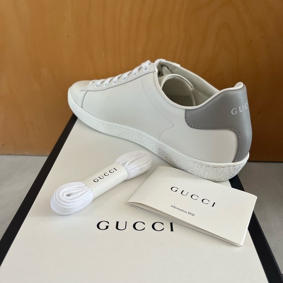 Gucci White Leather “Ace Sneakers with Interlocking G - Picture 12 of 14